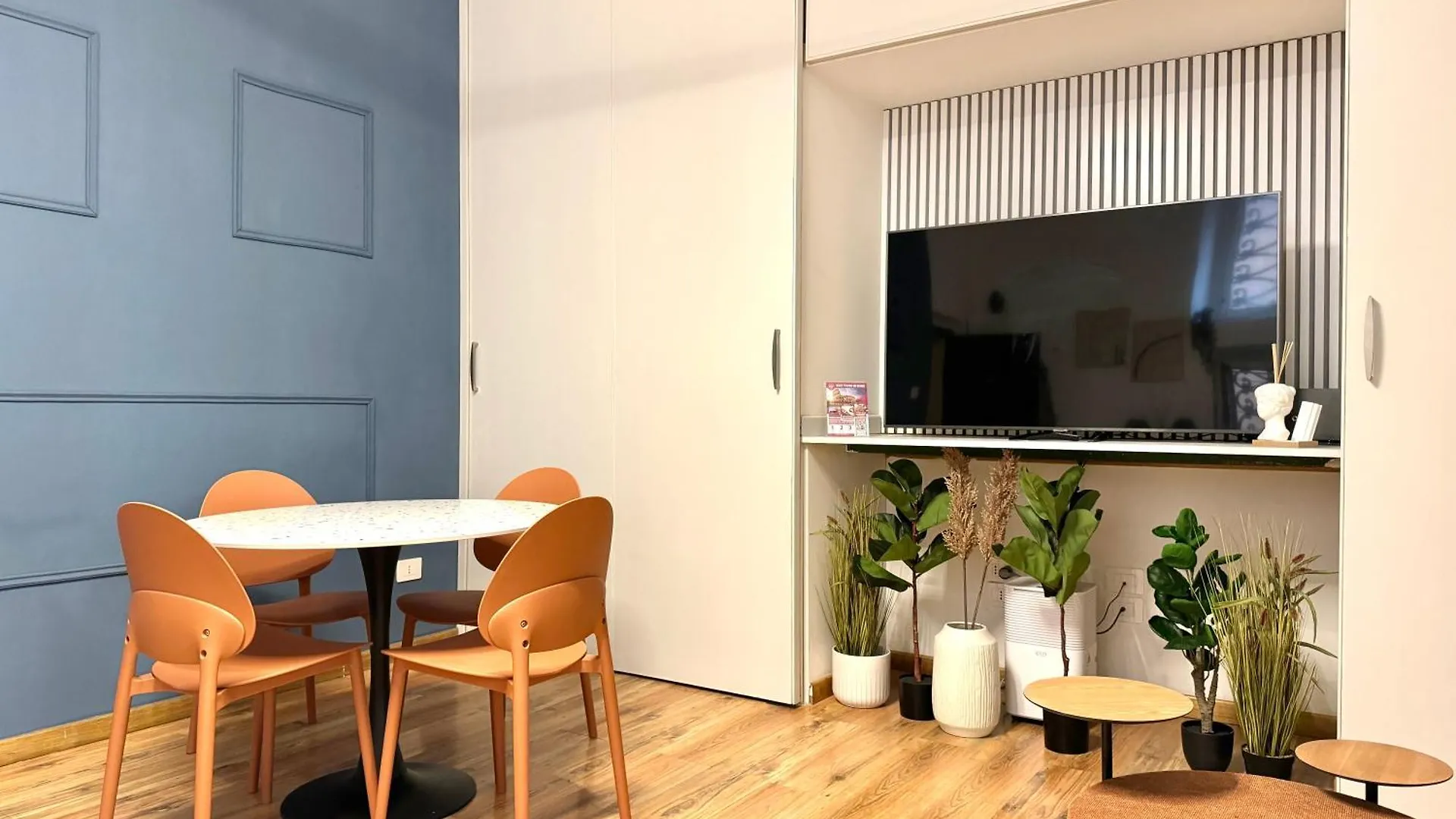 Boutique Trevi Apartment Řím 0*,  Itálie